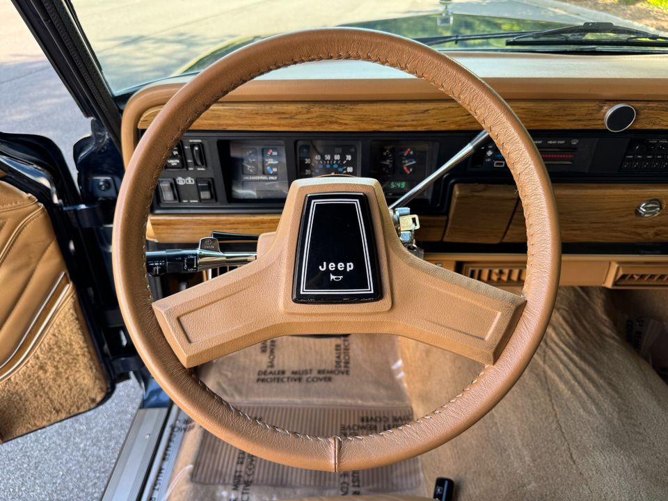 1988 Jeep Grand Wagoneer