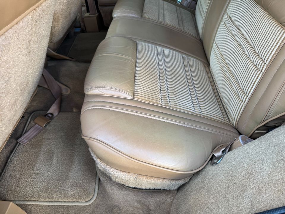 1988 Jeep Grand Wagoneer