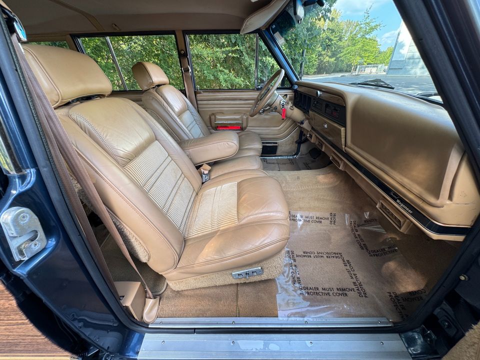 1988 Jeep Grand Wagoneer
