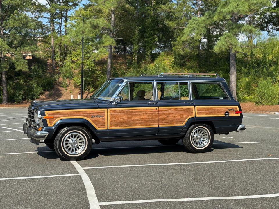 1988 Jeep Grand Wagoneer