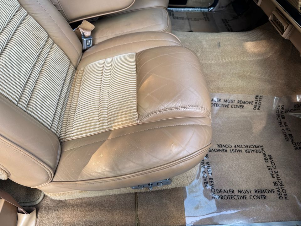 1988 Jeep Grand Wagoneer