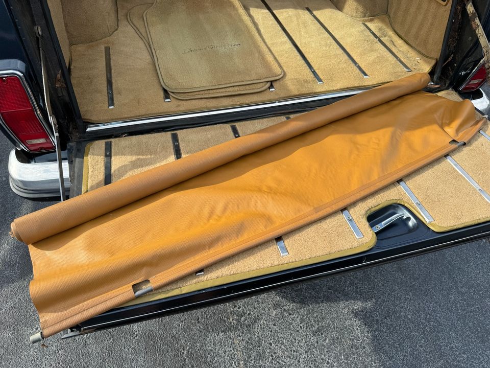 1988 Jeep Grand Wagoneer