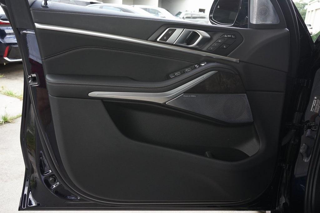 2024 BMW X7