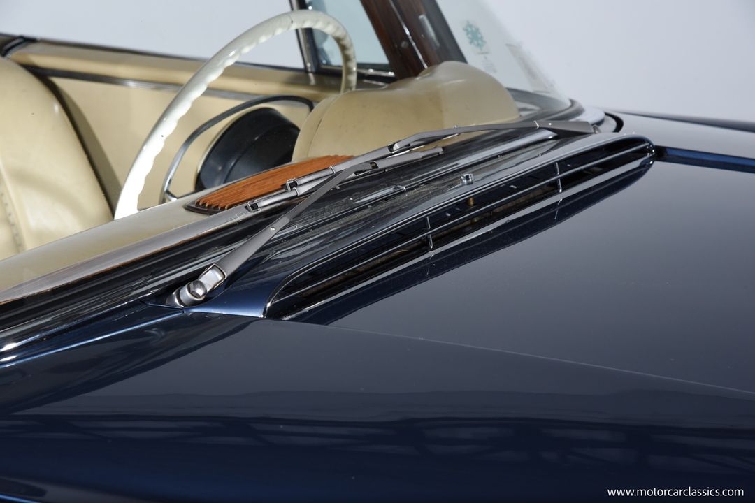 1971 Mercedes-Benz 280-CLASS