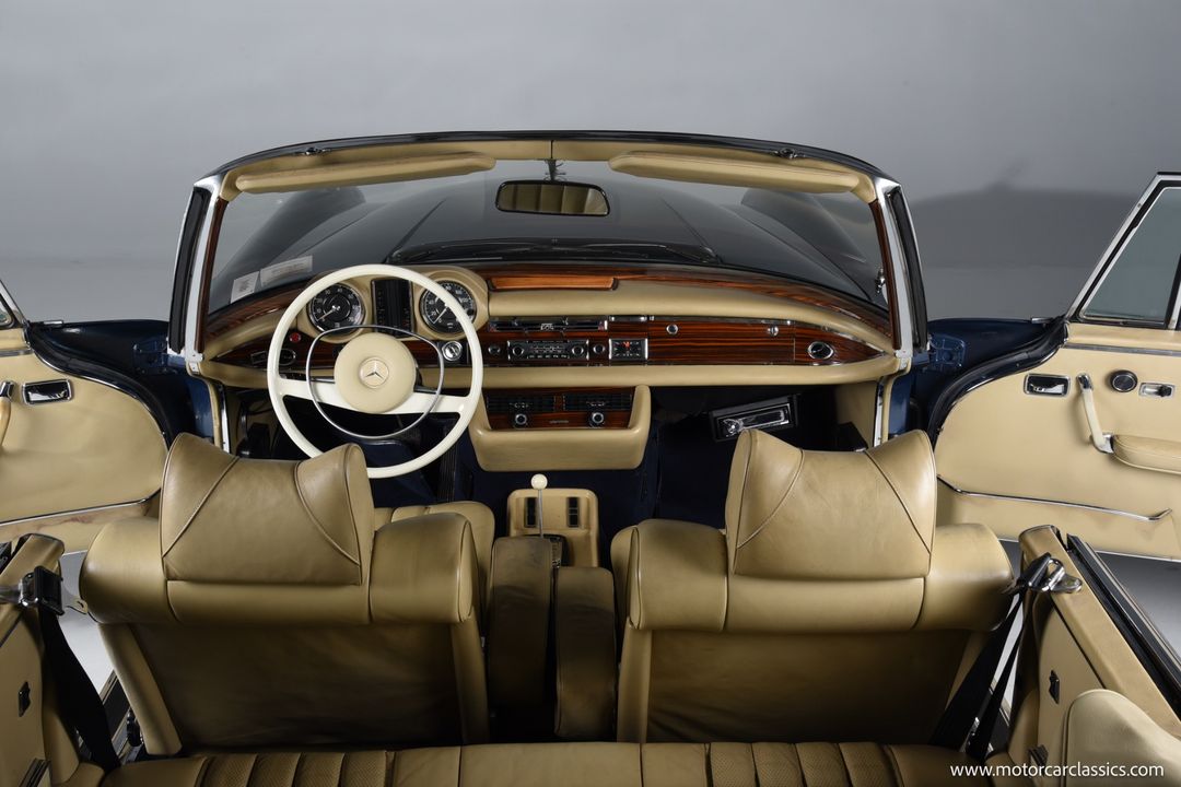 1971 Mercedes-Benz 280-CLASS