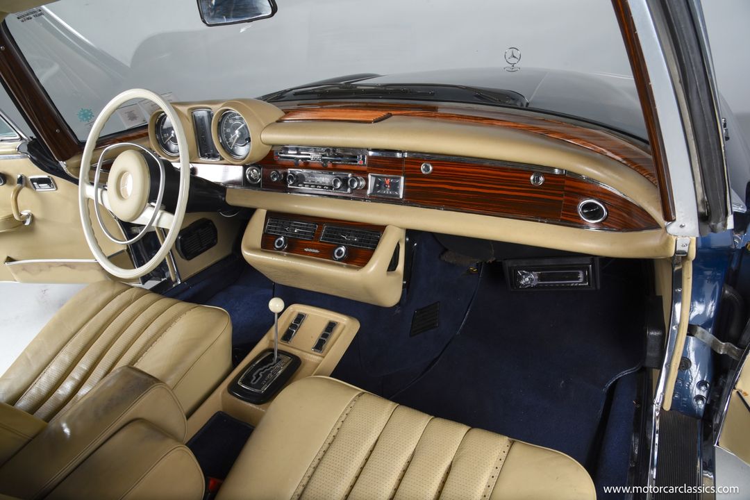 1971 Mercedes-Benz 280-CLASS