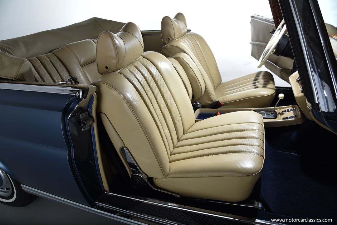 1971 Mercedes-Benz 280-CLASS