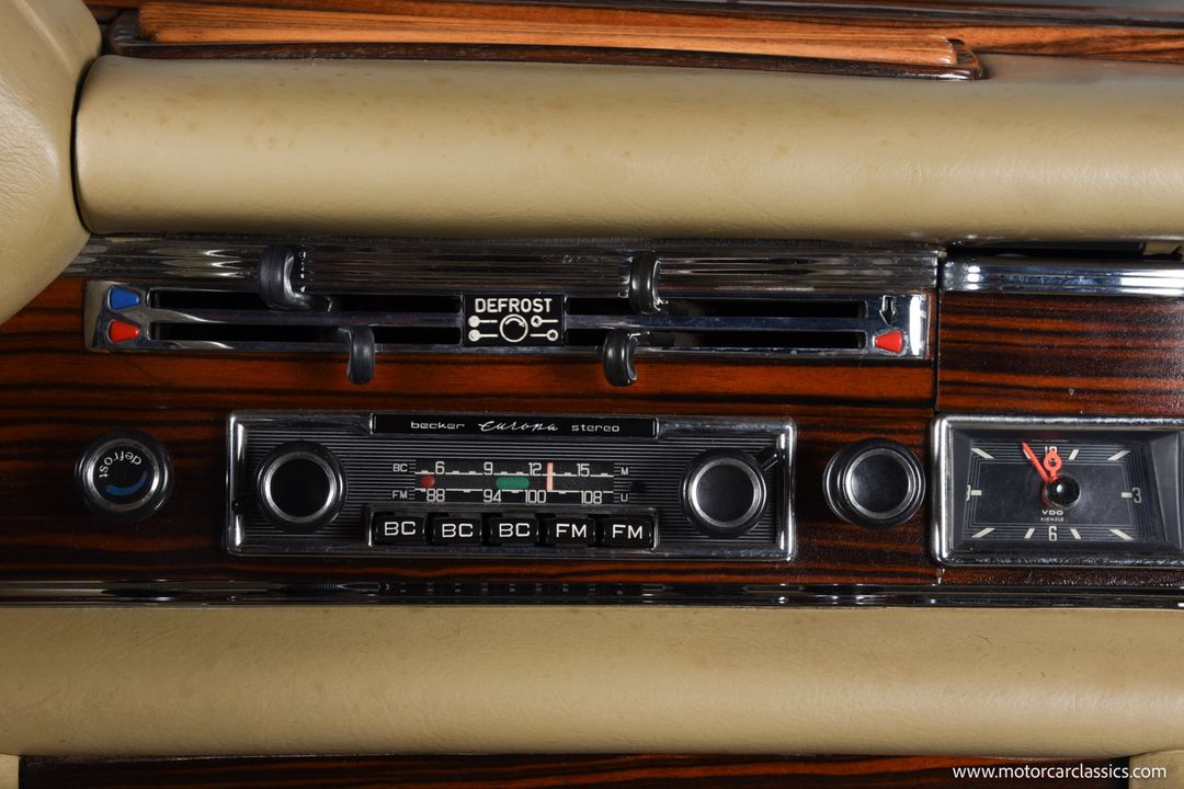 1971 Mercedes-Benz 280-CLASS