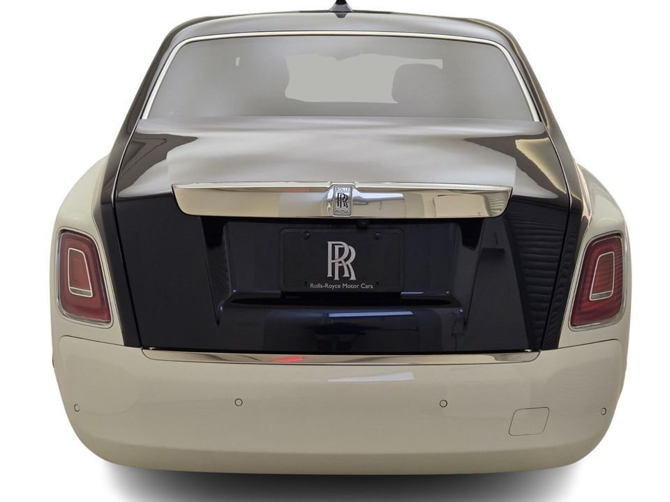 2023 Rolls-Royce Phantom