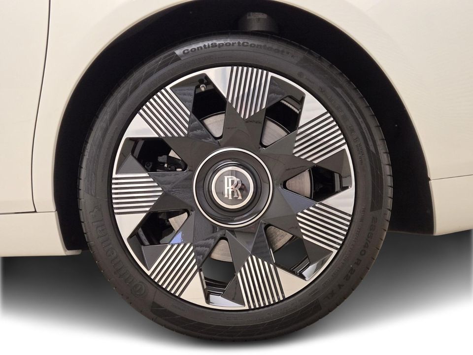 2023 Rolls-Royce Phantom