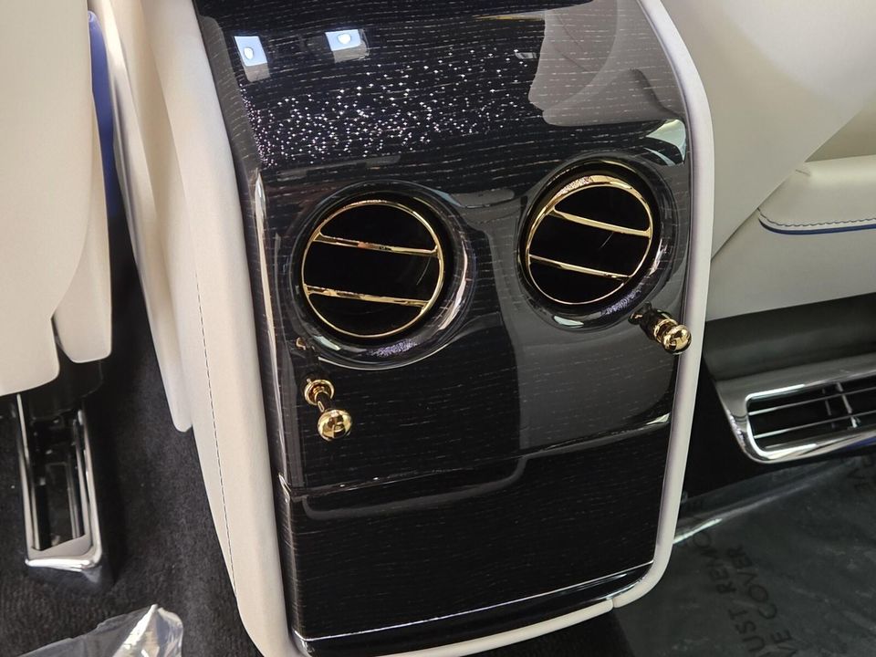 2023 Rolls-Royce Phantom
