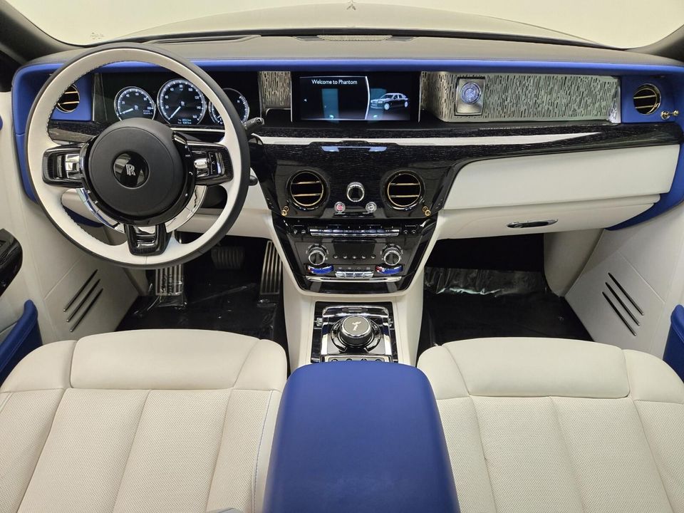 2023 Rolls-Royce Phantom