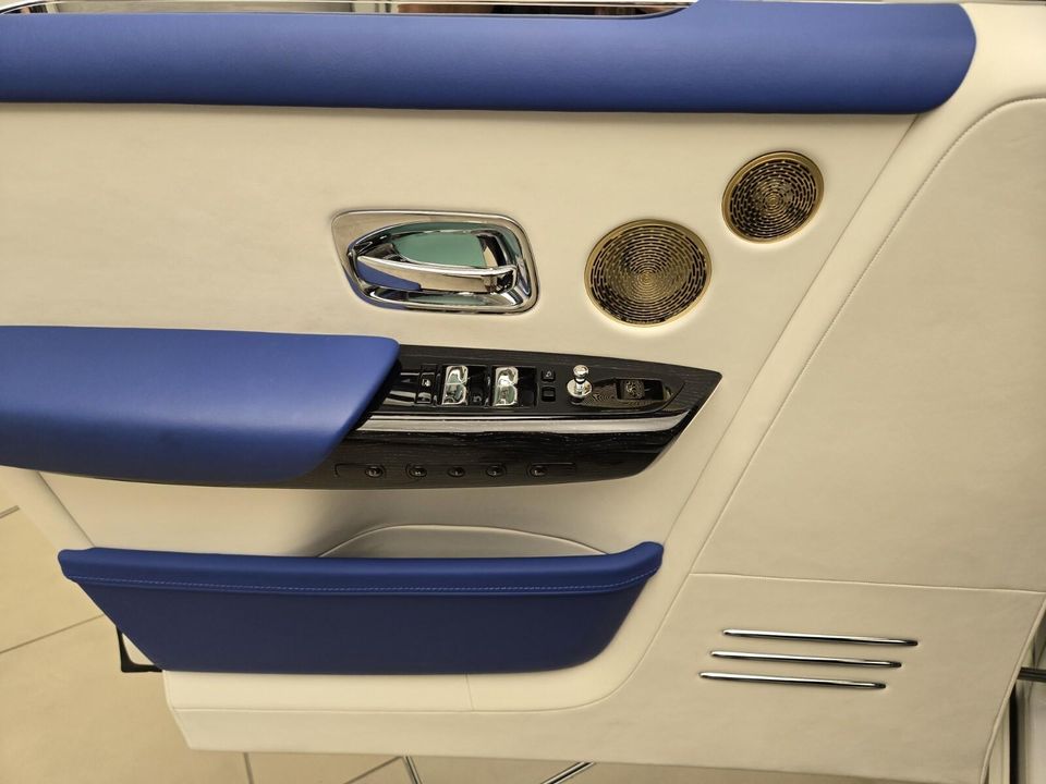 2023 Rolls-Royce Phantom