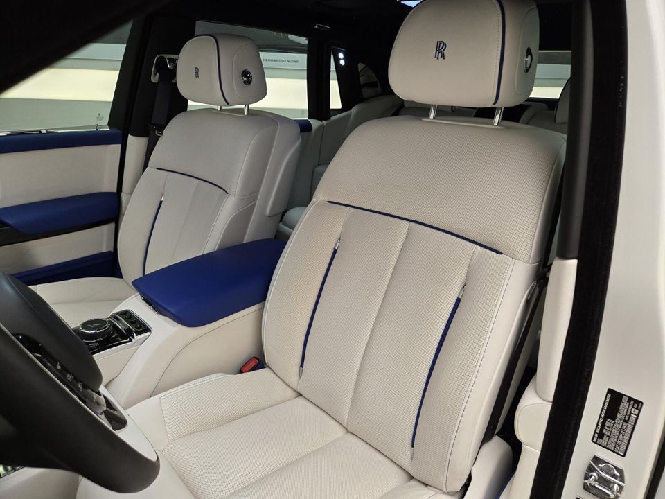 2023 Rolls-Royce Phantom