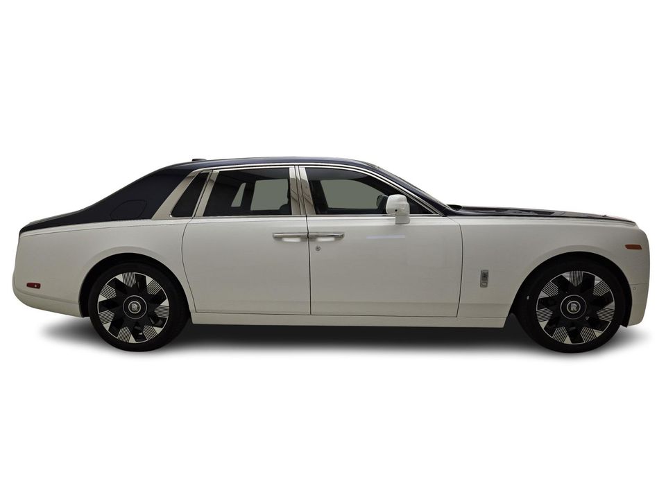 2023 Rolls-Royce Phantom