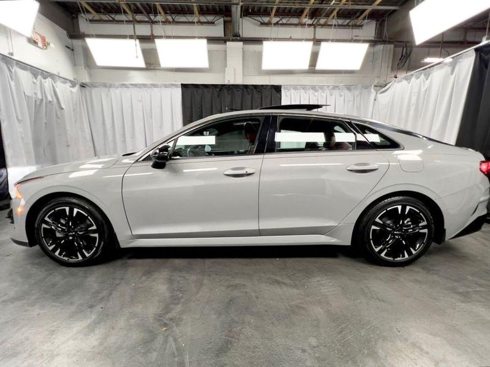 2022 Kia K5