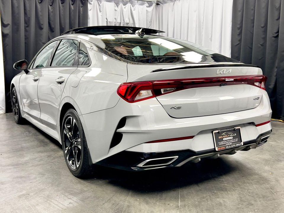 2022 Kia K5