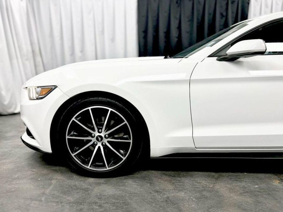 2017 Ford Mustang