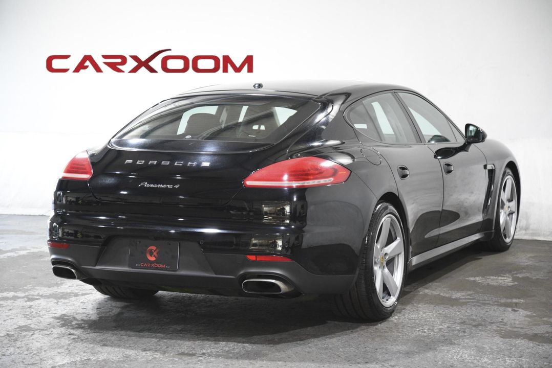 2016 Porsche Panamera
