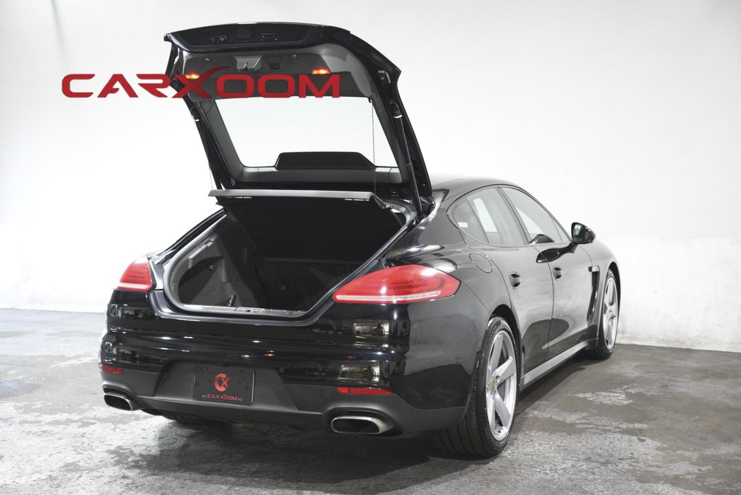 2016 Porsche Panamera