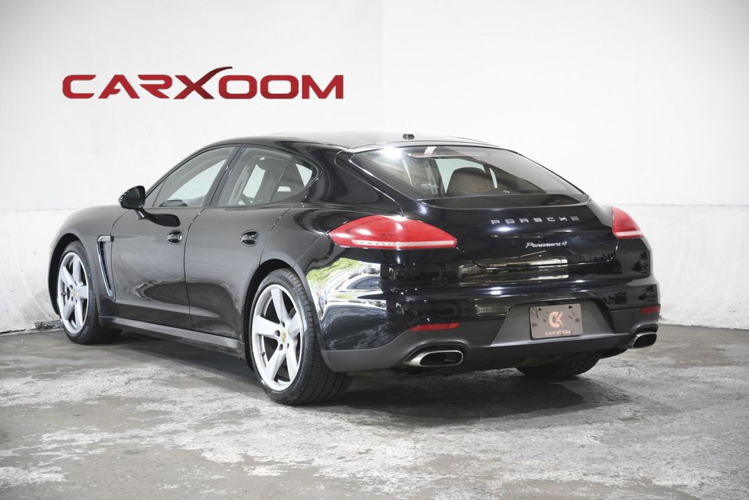 2016 Porsche Panamera