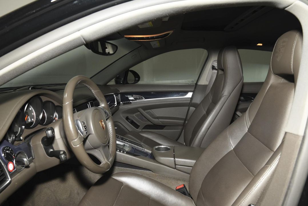 2016 Porsche Panamera