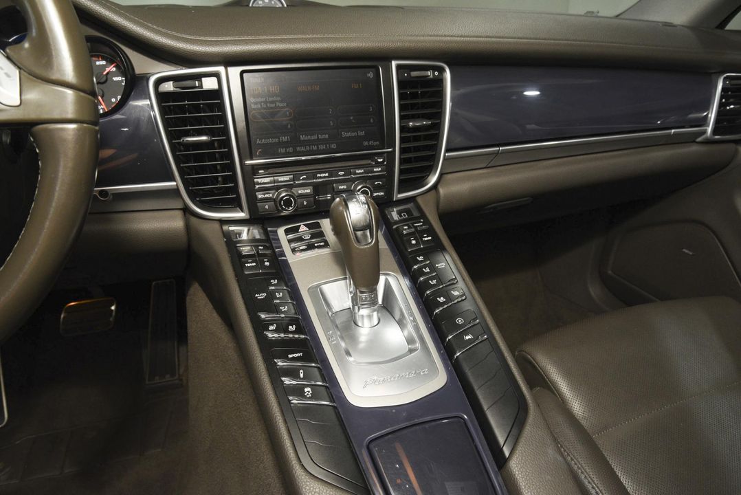 2016 Porsche Panamera
