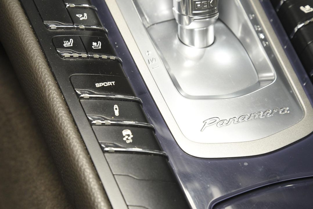 2016 Porsche Panamera