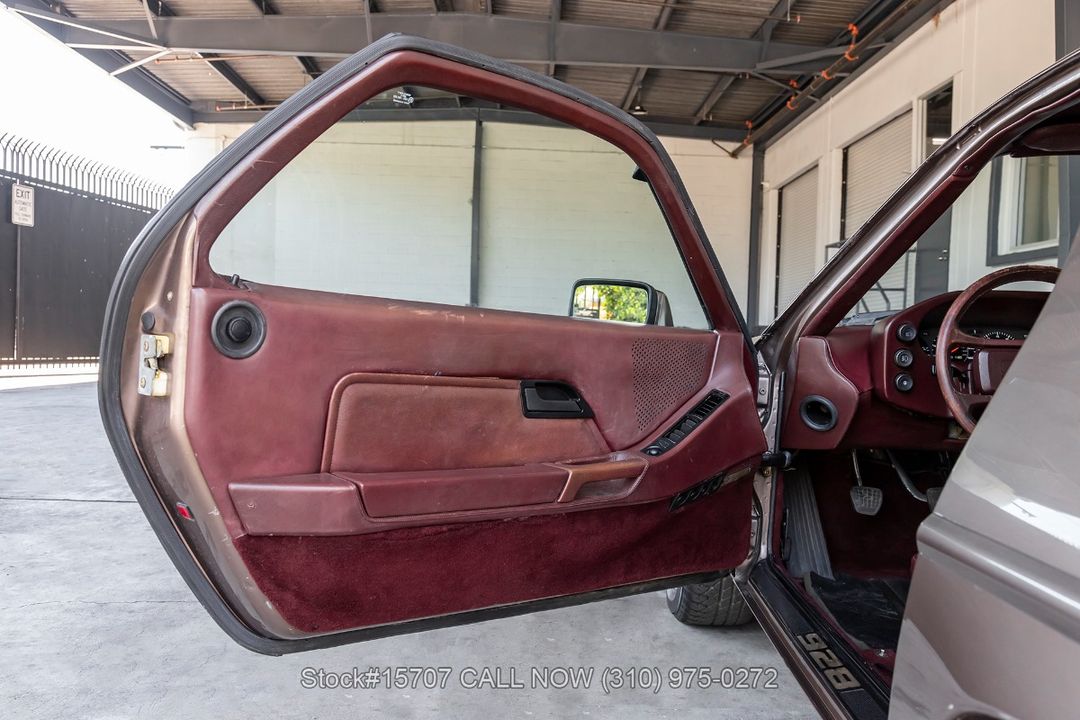 1983 Porsche 928