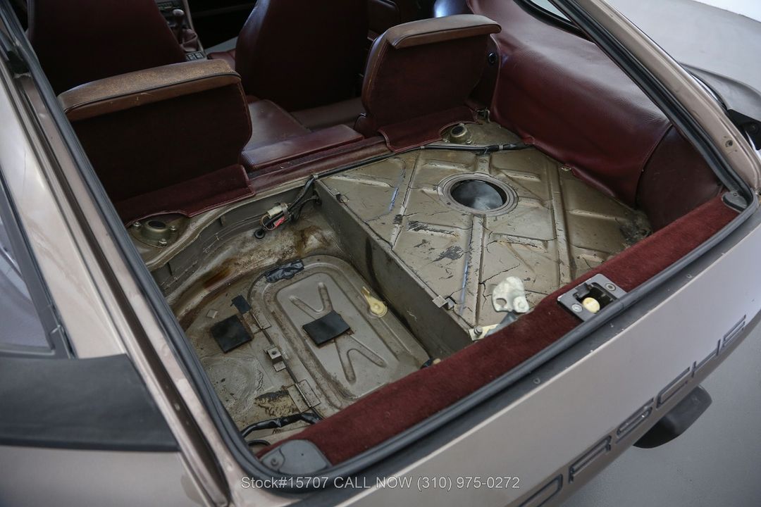 1983 Porsche 928