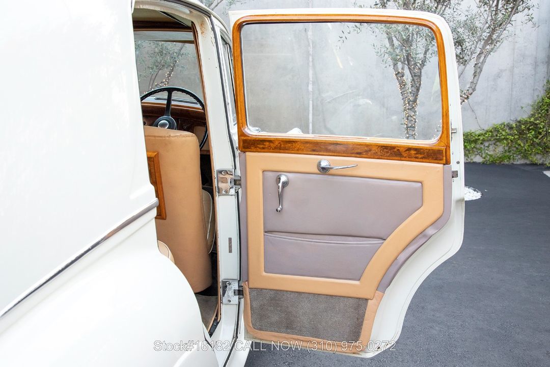 1952 Bentley R-Type