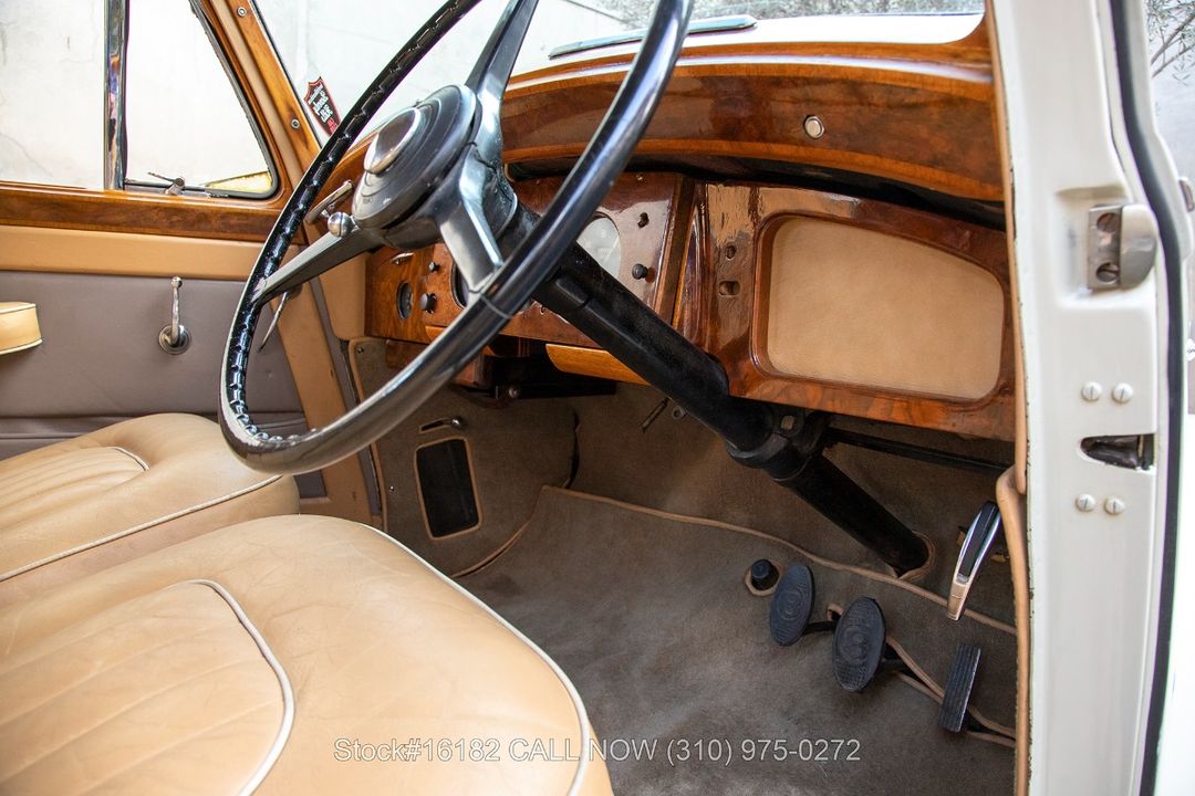 1952 Bentley R-Type