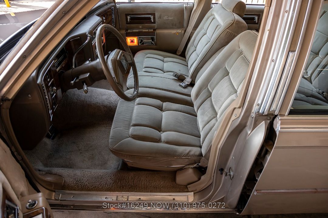 1986 Cadillac Fleetwood Brougham