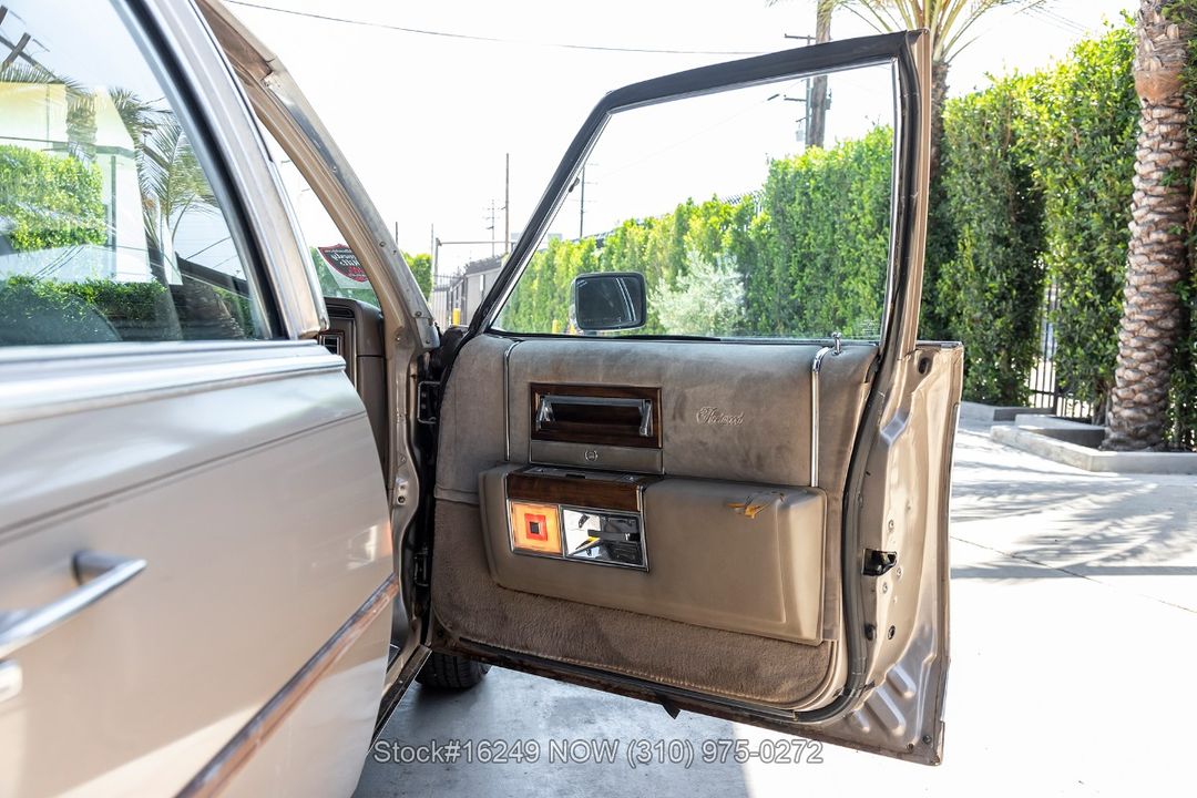 1986 Cadillac Fleetwood Brougham