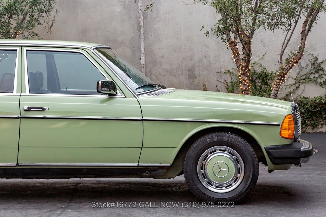 1977 Mercedes-Benz 300D