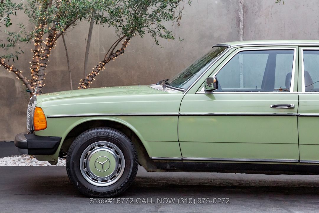 1977 Mercedes-Benz 300D