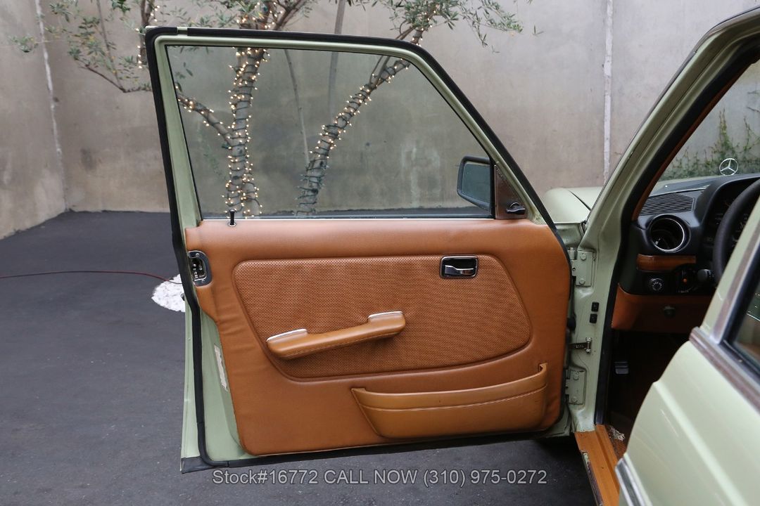 1977 Mercedes-Benz 300D
