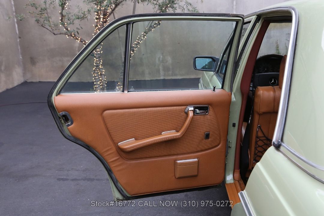 1977 Mercedes-Benz 300D