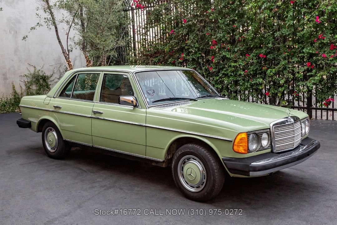 1977 Mercedes-Benz 300D