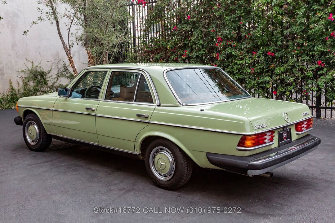 1977 Mercedes-Benz 300D