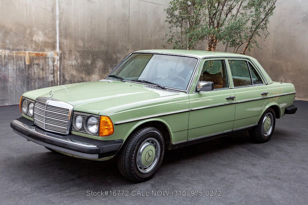 1977 Mercedes-Benz 300D