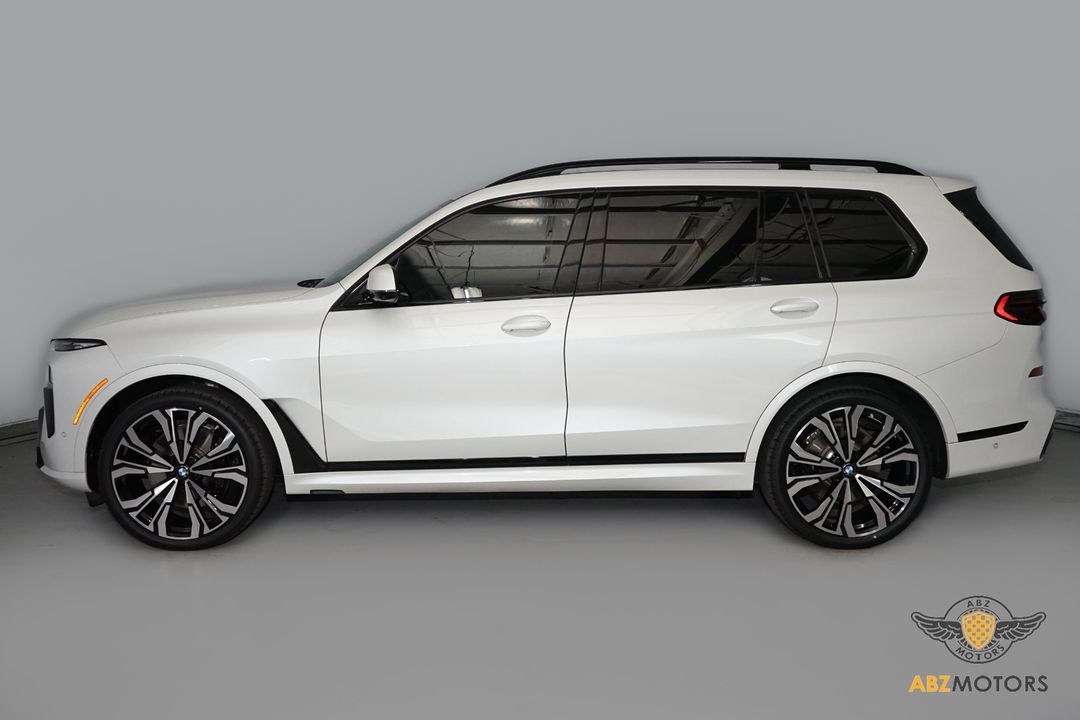 2023 BMW X7