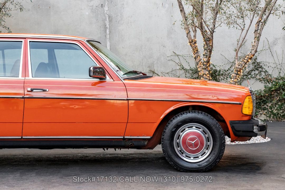 1977 Mercedes-Benz 240D