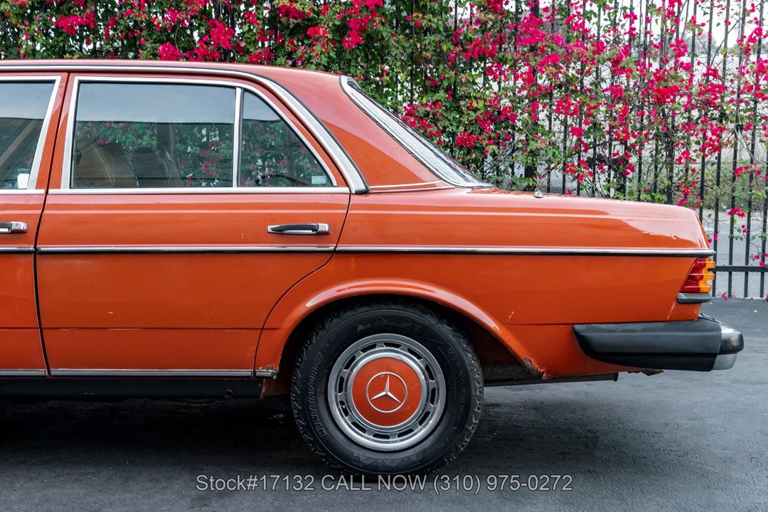 1977 Mercedes-Benz 240D