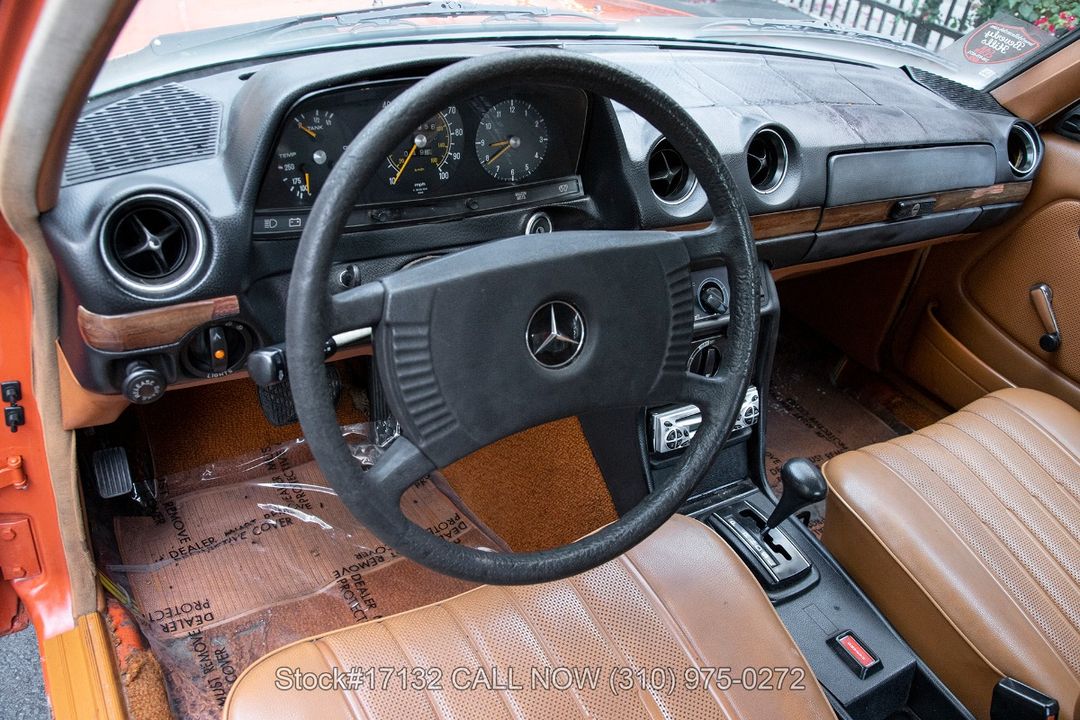 1977 Mercedes-Benz 240D