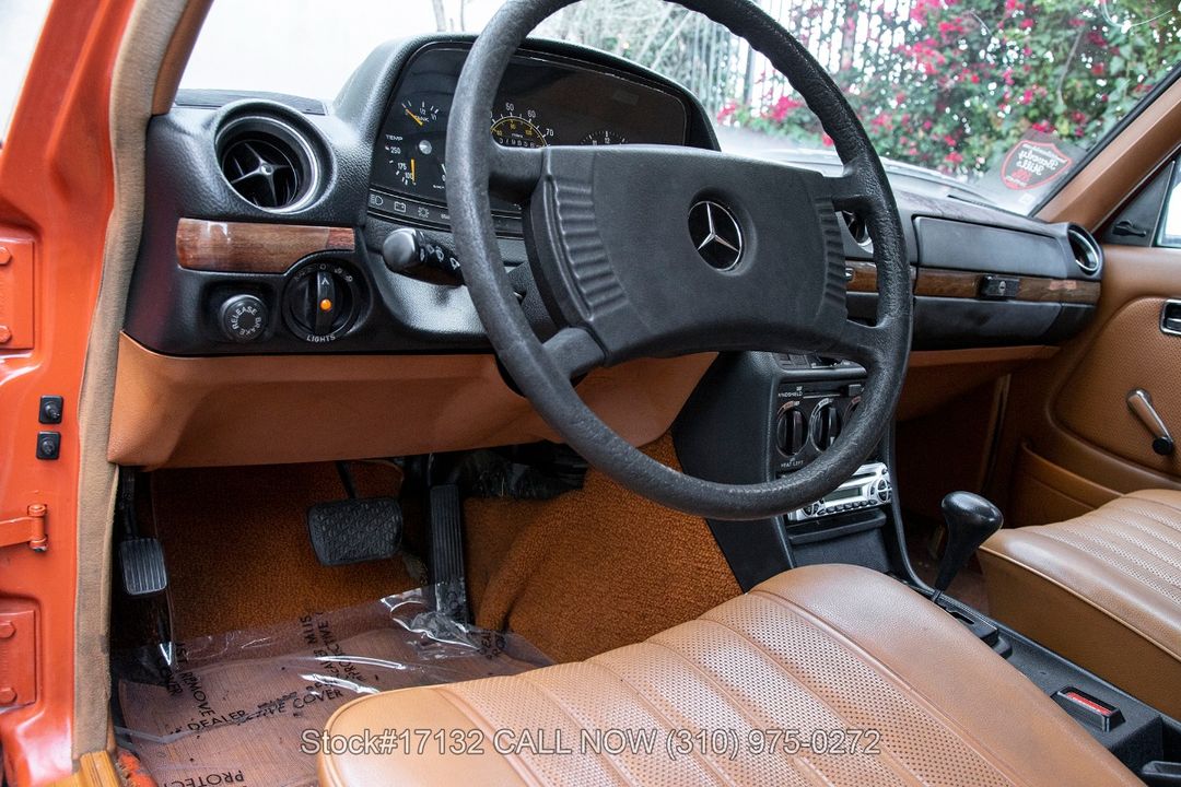 1977 Mercedes-Benz 240D