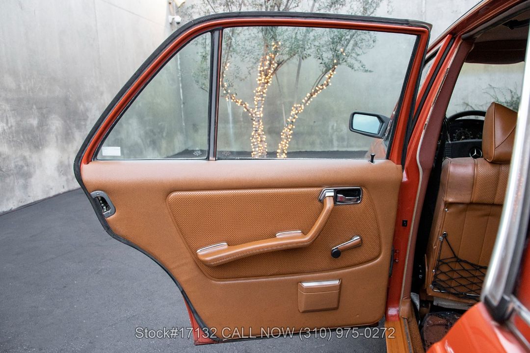 1977 Mercedes-Benz 240D