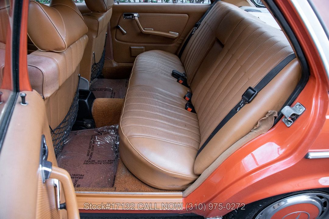 1977 Mercedes-Benz 240D