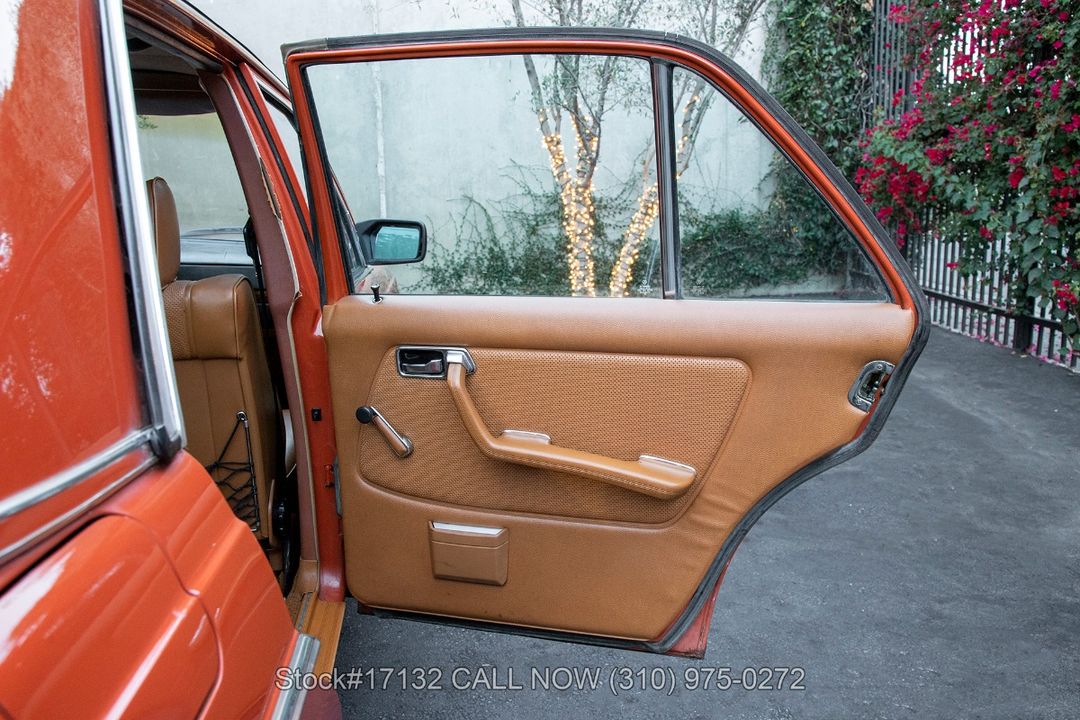 1977 Mercedes-Benz 240D