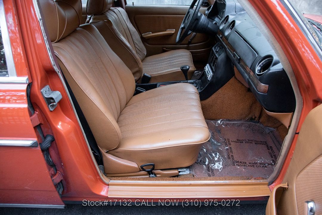 1977 Mercedes-Benz 240D